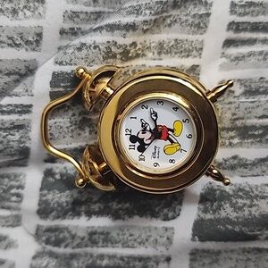 VINTAGE MINIATURE DISNEY GOLD DESIGN DESK CLOCK  COLLECTIBLE TESTED